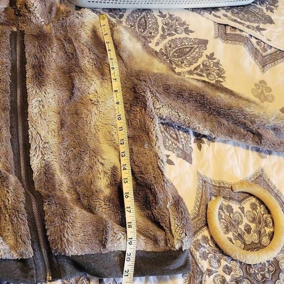 Splendid Faux Fur Bomber Jacket Size Large - Picture 12 of 12